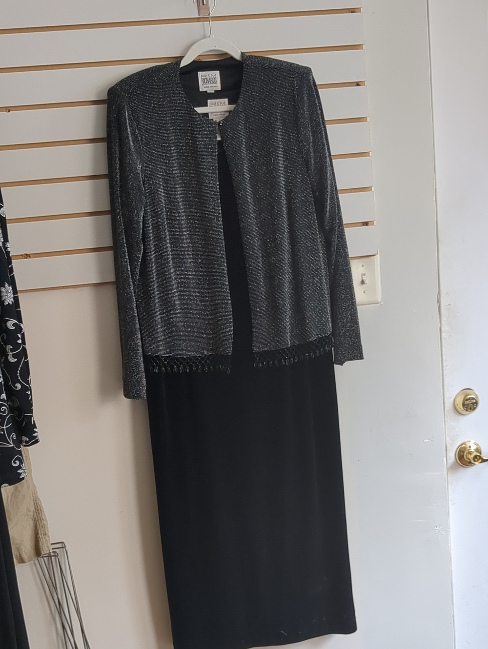 R&M Richards Black Sleeveless Velvet Dress W/ Metallic Jacket Set Size 16